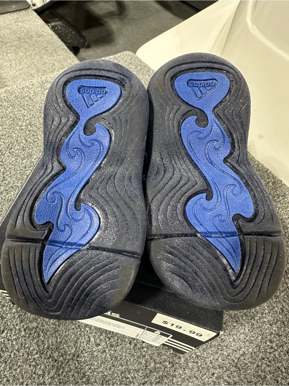 adidas Kids Blue Akwah IV Sandals-Like New-Size 4 - Picture 4 of 6